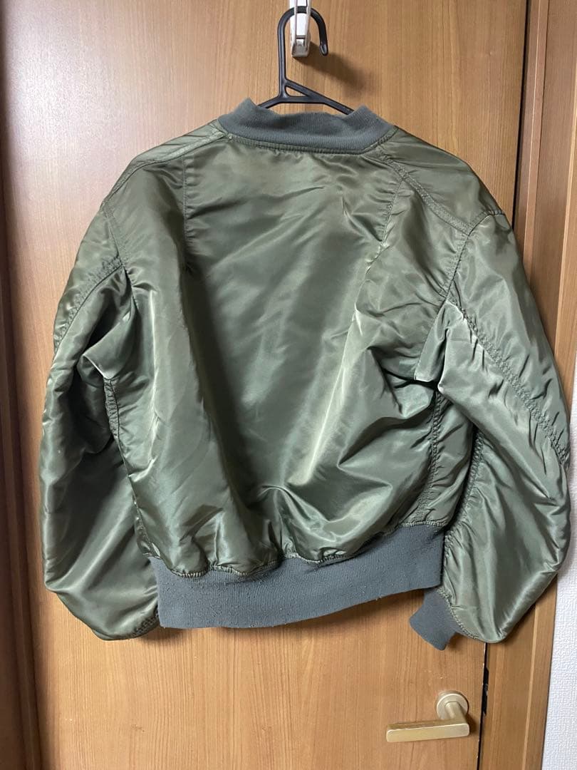 ALPHA INDUSTRIES MA-1 フライトジャケットMサイズ オリーブ