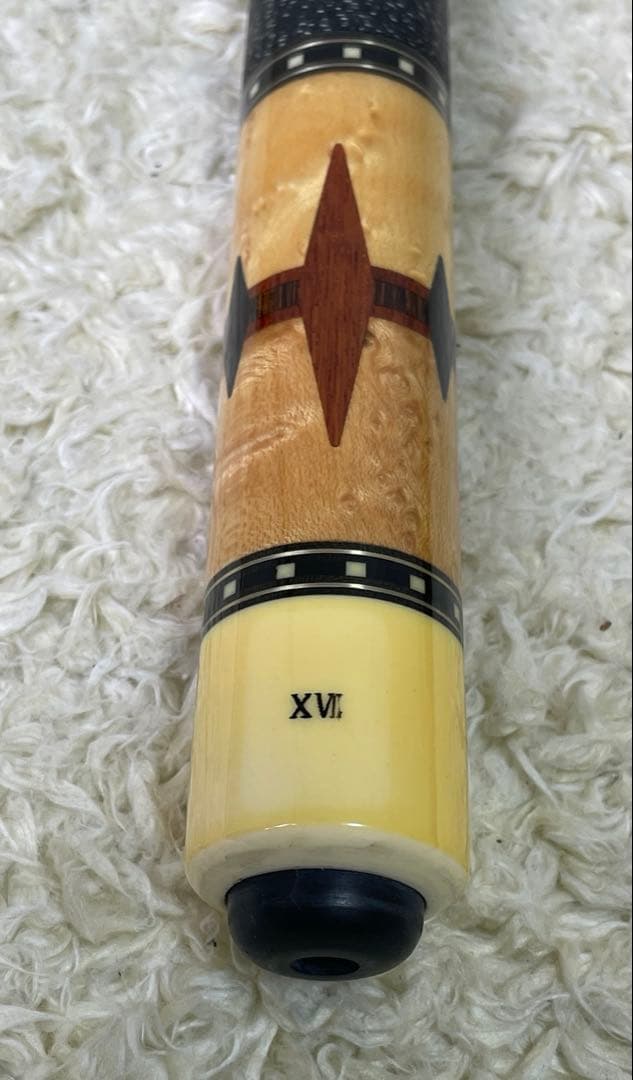 ルカシー Lucasi ビリヤードキュー XVI ハードケース付き