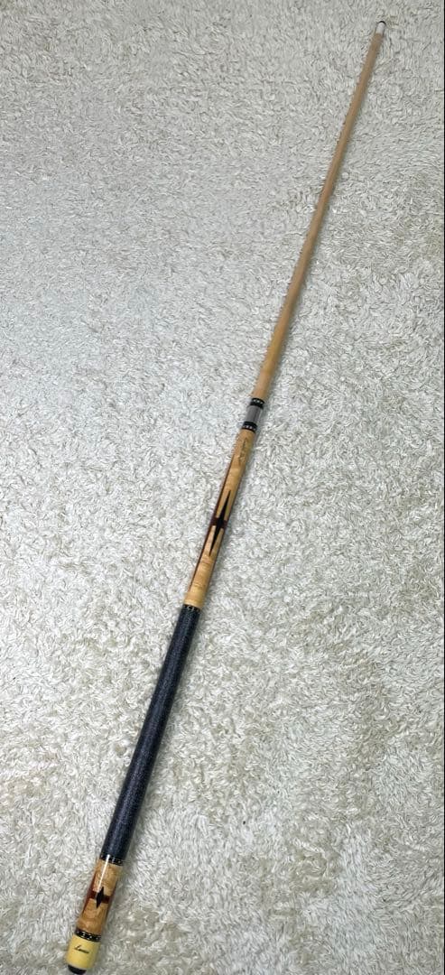 ルカシー Lucasi ビリヤードキュー XVI ハードケース付き