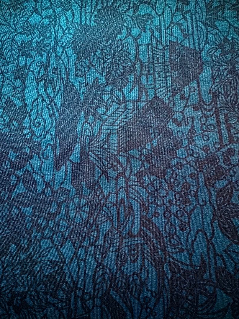(週末値引き)藍染 濃紺 花柄 小紋 着物新品未使用