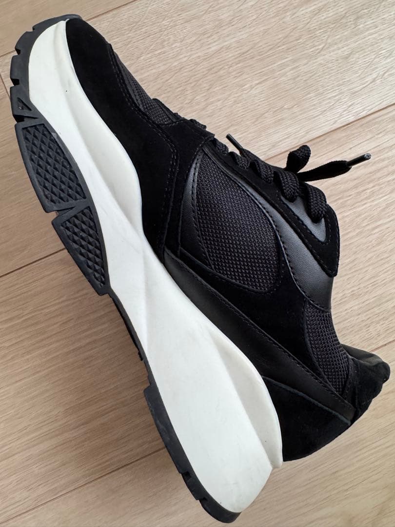 JIMMY CHOO ブラックスニーカー