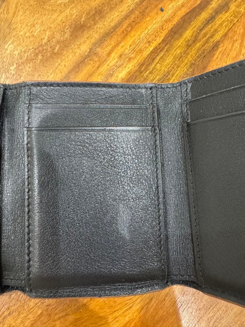 LOEWE ブラック レザー 三つ折り財布