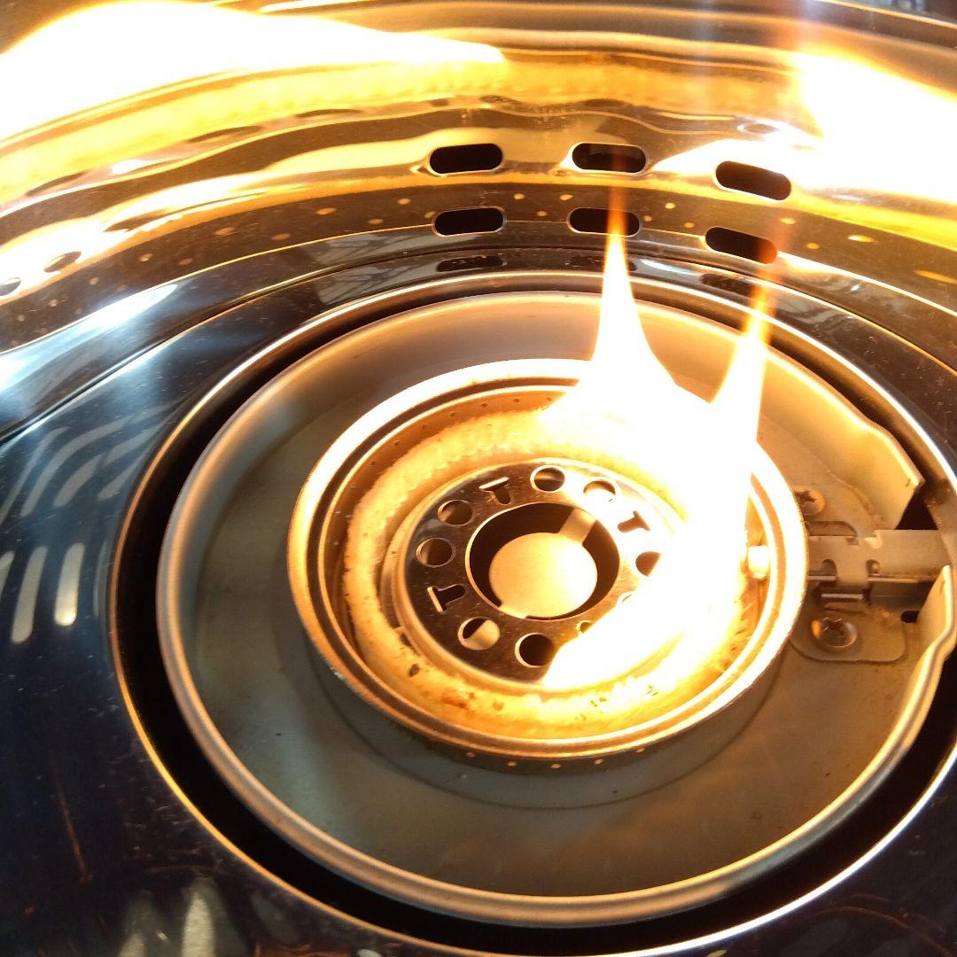 サロンサロン　TOYOTOMI 石油ストーブ RSX-23N 2023年