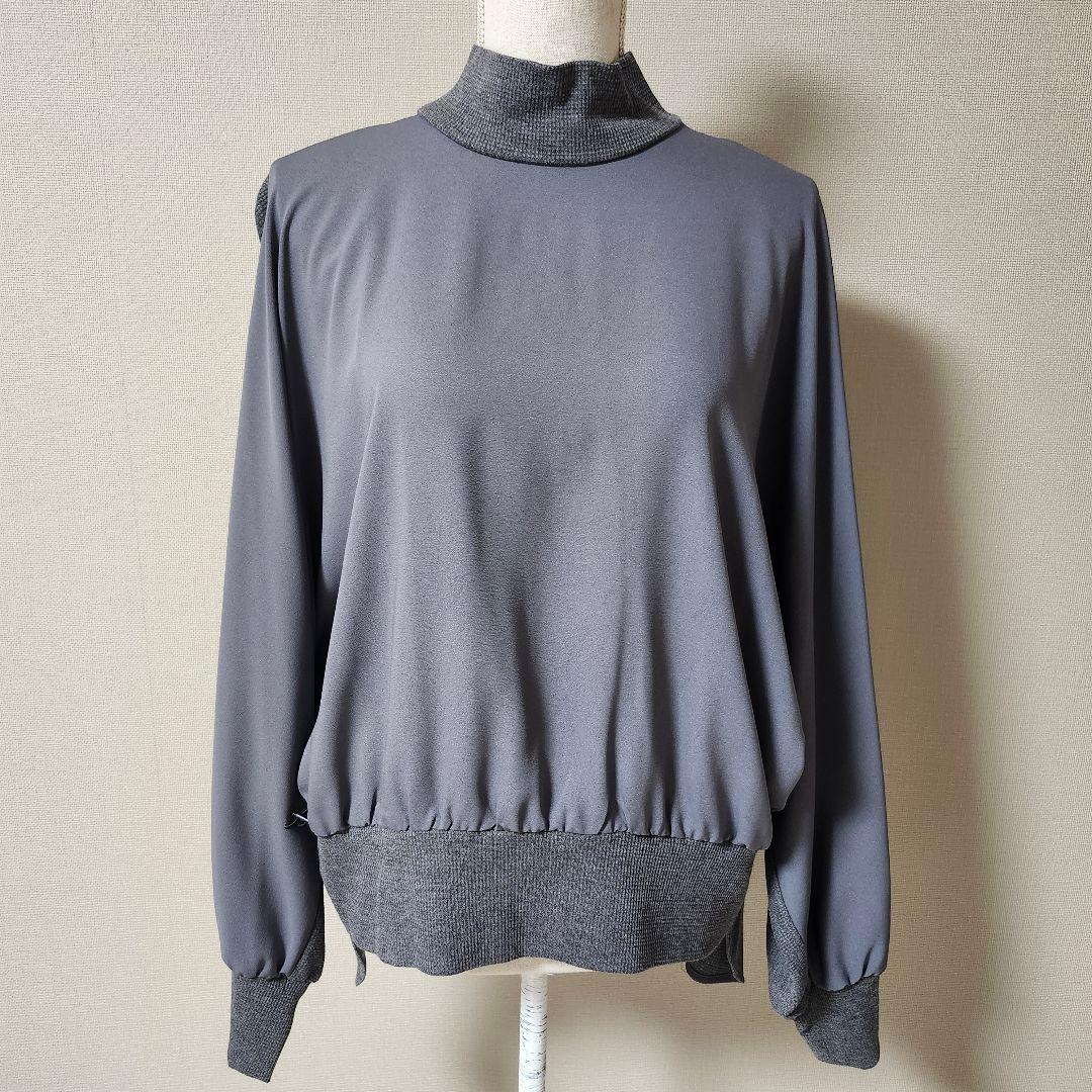 ADORE ハイネック　プルオーバー　未使用タグつき