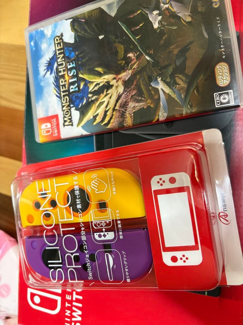 Nintendo Switch 本体　ジョイコンカバー　モンハン
