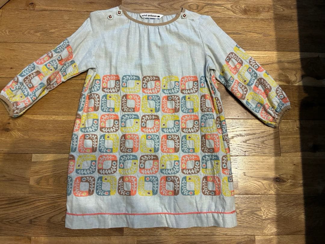 ミナペルホネン　キッズ　ワンピース　刺繍