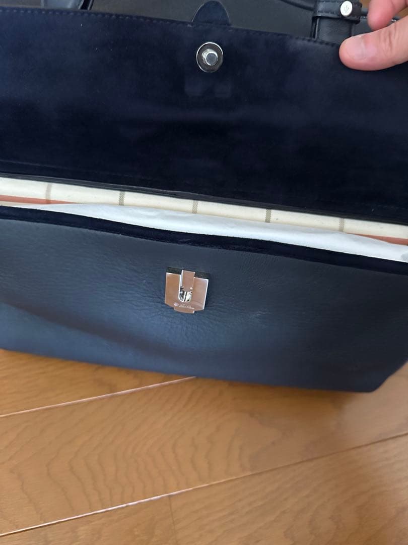 ロロピアーナ ボストンバッグ　ネイビー　未使用品！