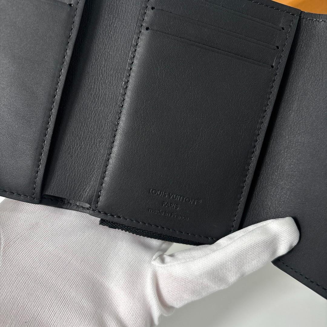 未使用/IC ルイヴィトン トリヨン ポルトフォイユ パイロット 3つ折り財布