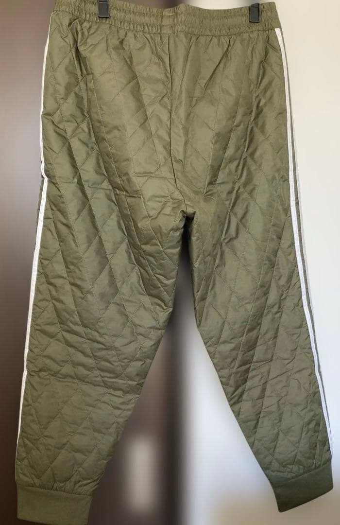 adidas 中綿 キルティング アディカラー クラシックスキルトトラックパンツ
