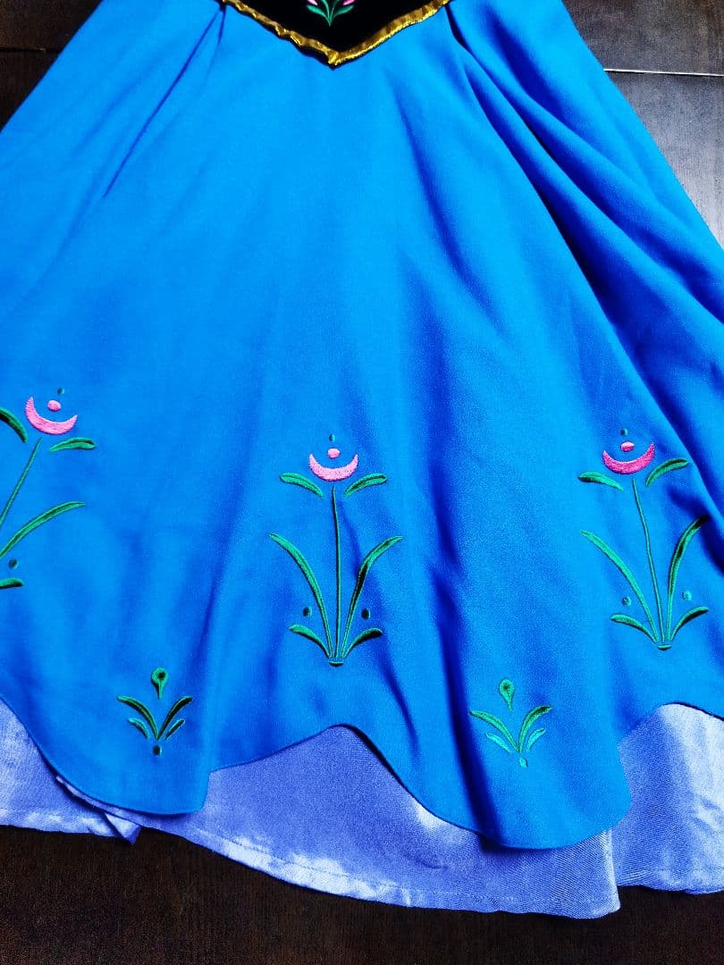 ディズニー　アナ　ビビディバビディブティック　ドレス