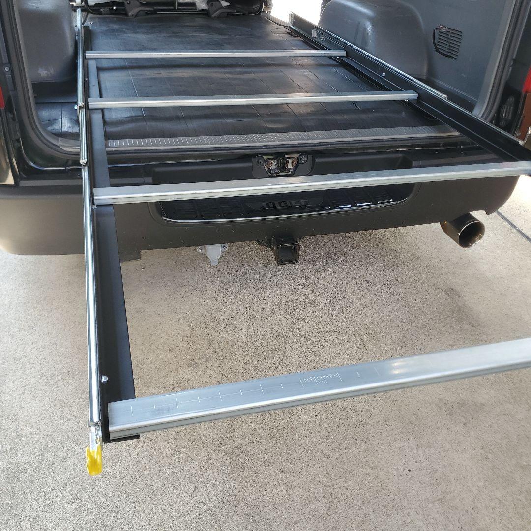 ハイエース スライドフロア フレーム