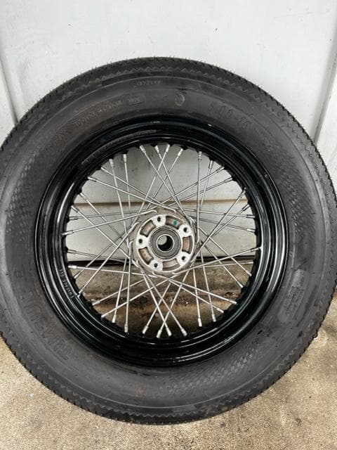 16インチフロントホイール