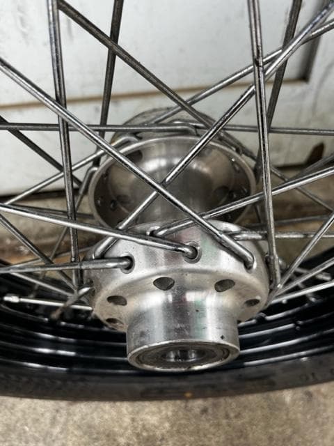 16インチフロントホイール