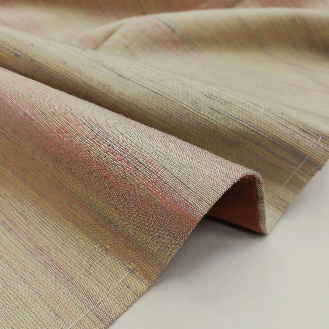 紅花紬(袷)　(横段織だし　未使用　薄紅色系×砥の粉色系×薄鼠色系