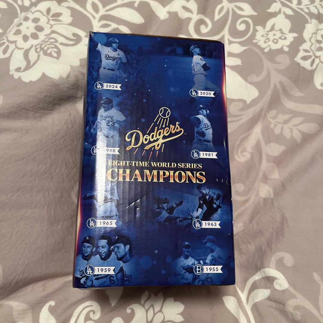 ドジャース 2024 ワールチャンピオントロフィー レプリカ