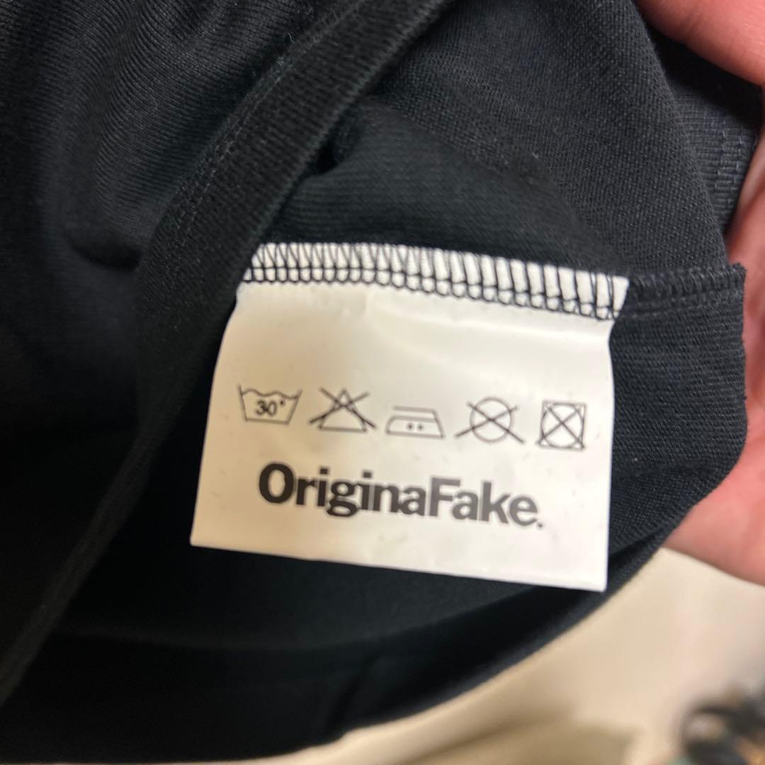 【新品】Original Fake KAWS×MEDICOM TOY Tシャツ