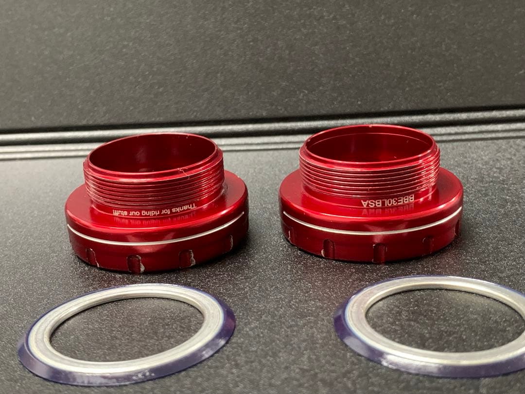 ■White Industries Bottom Brackets■