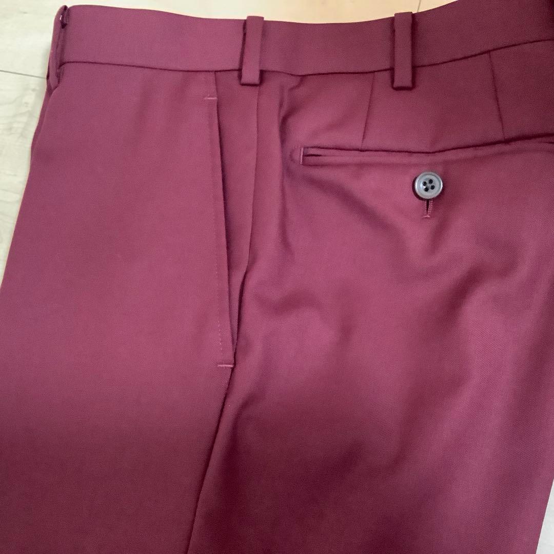 バーガンディのスーツ3点セット