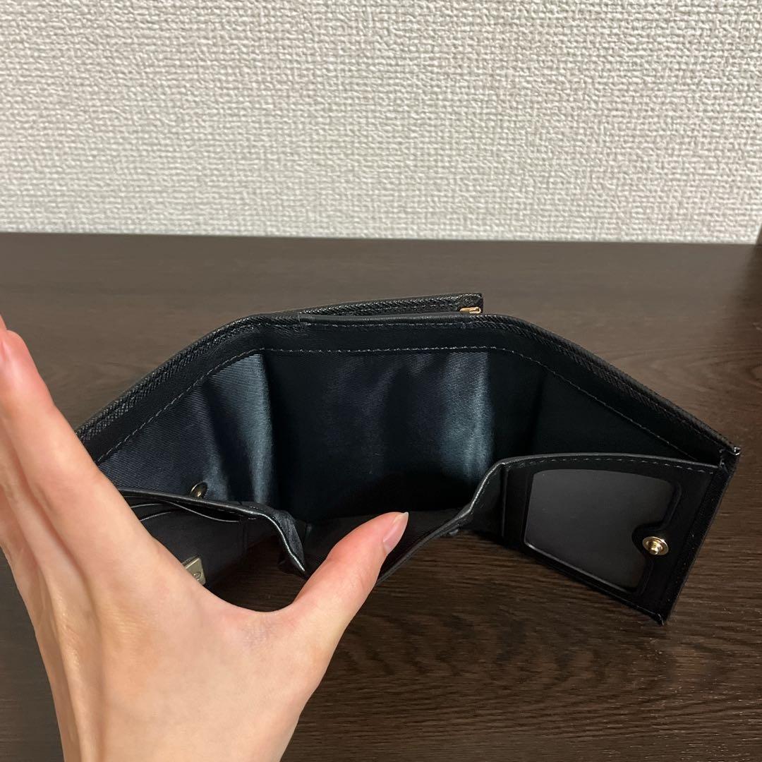 VivienneWestwood ミニ財布　ブラック　ゴールド　三つ折り財布