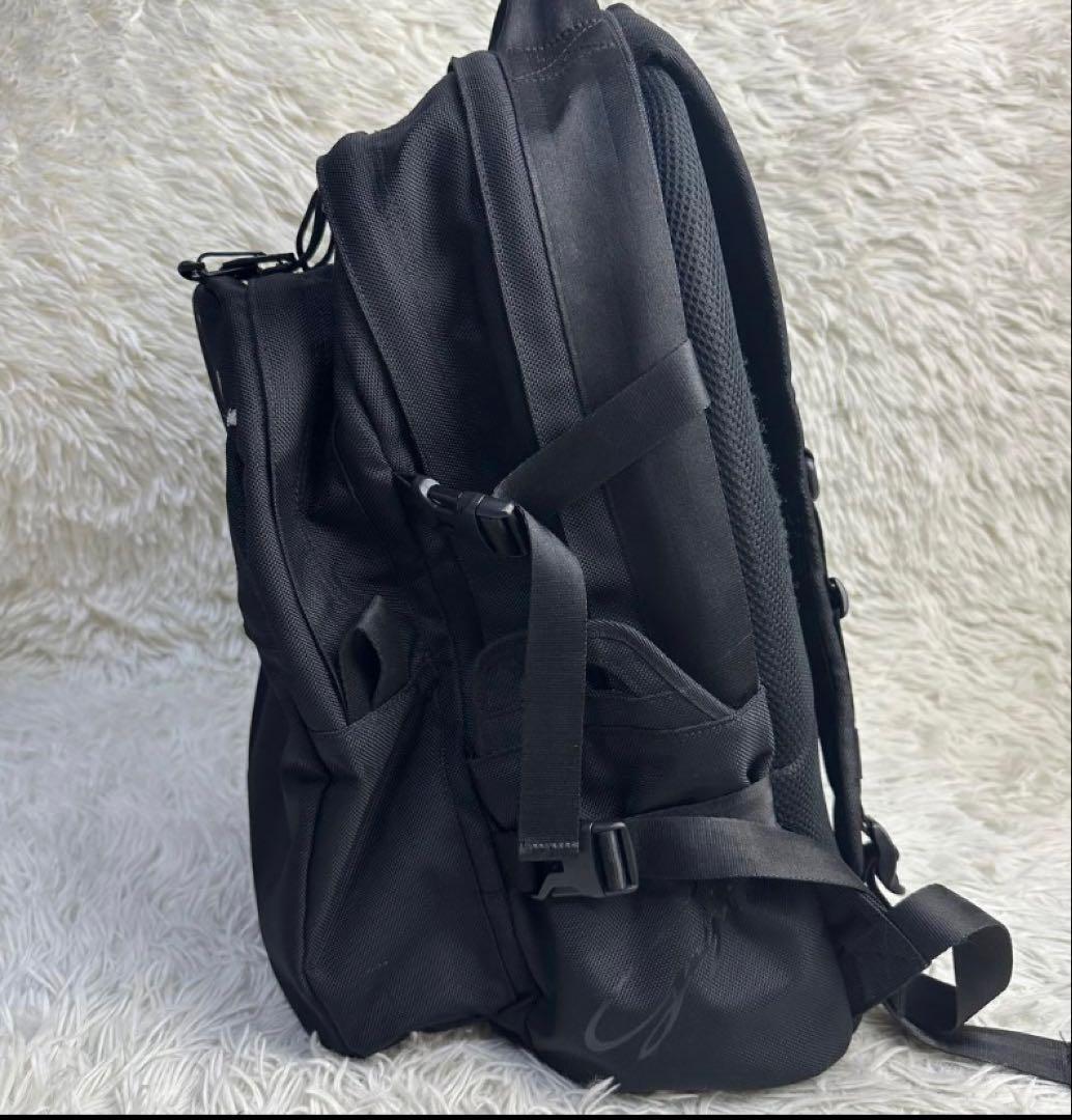 Yohji Yamamoto × NEW ERA 刺繍リュック