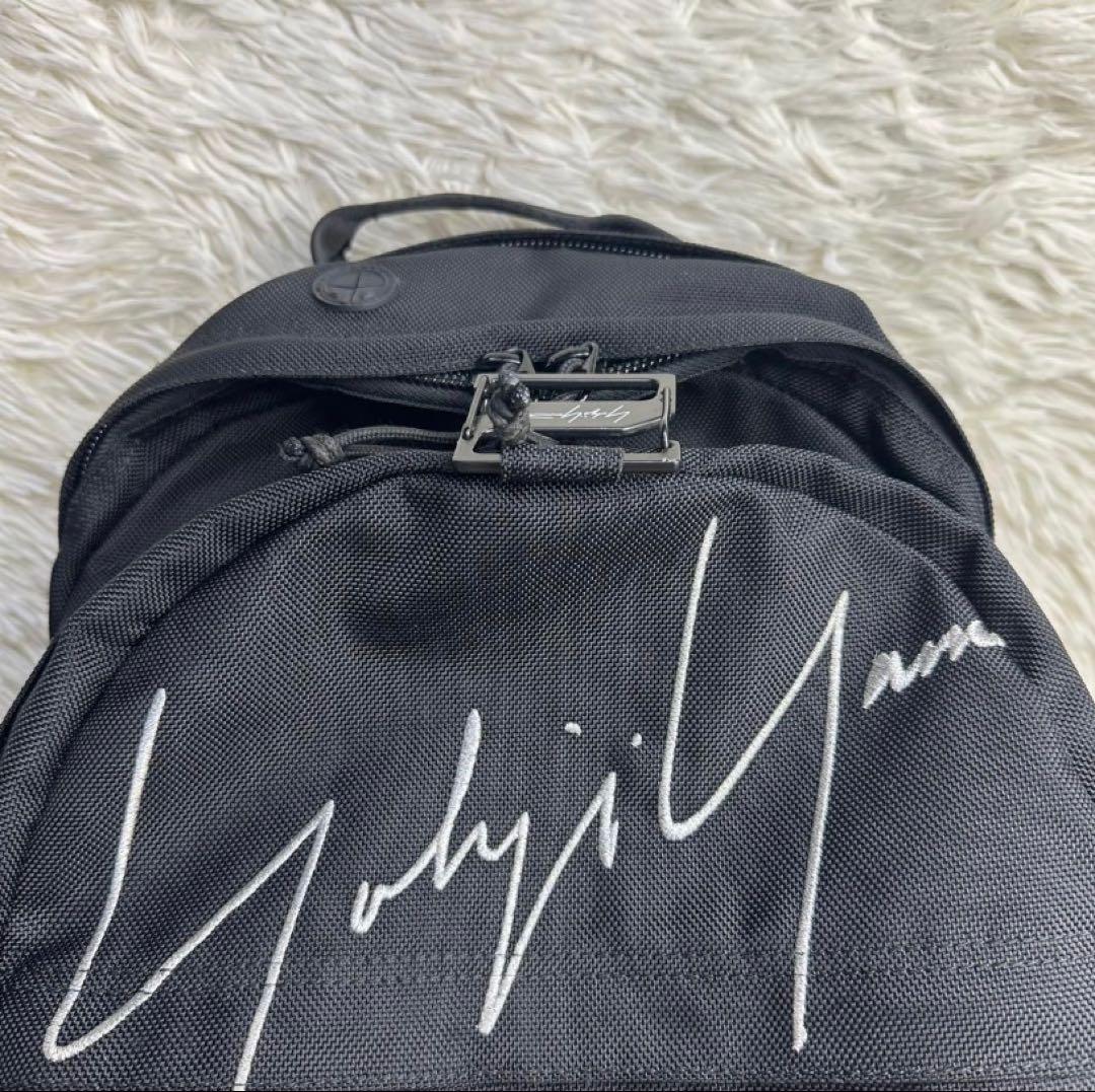 Yohji Yamamoto × NEW ERA 刺繍リュック
