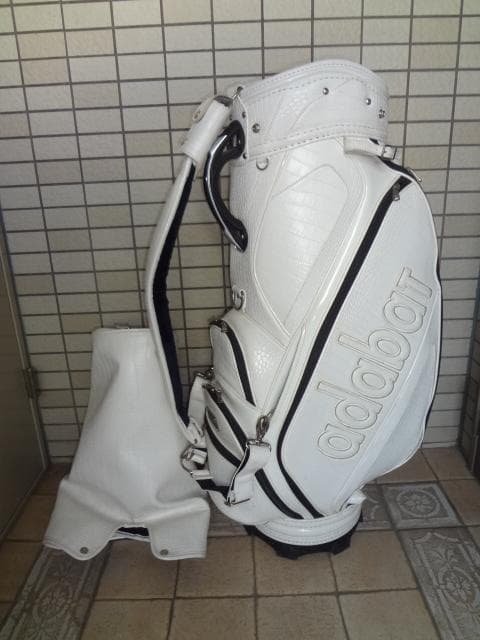 アダバット / adabat 豪華3点式 キャディバッグ (クロコ型押し)