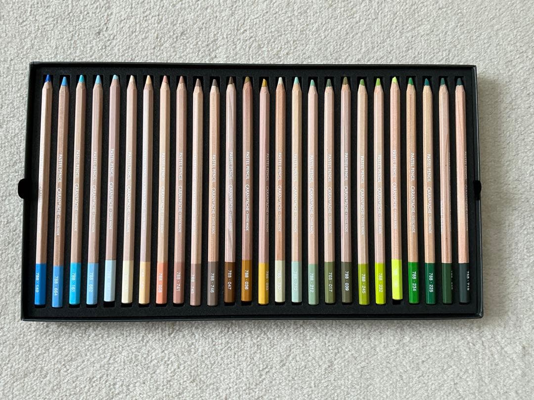 カランダッシュ　パステルペンシル　76色セット