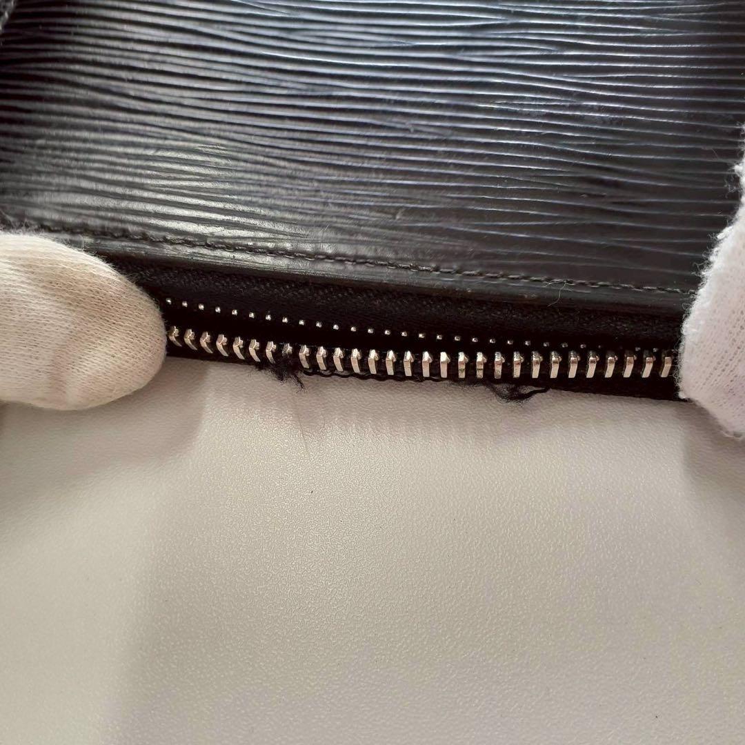 Louis Vuitton ルイヴィトン エピ ジッピーウォレット 長財布 黒