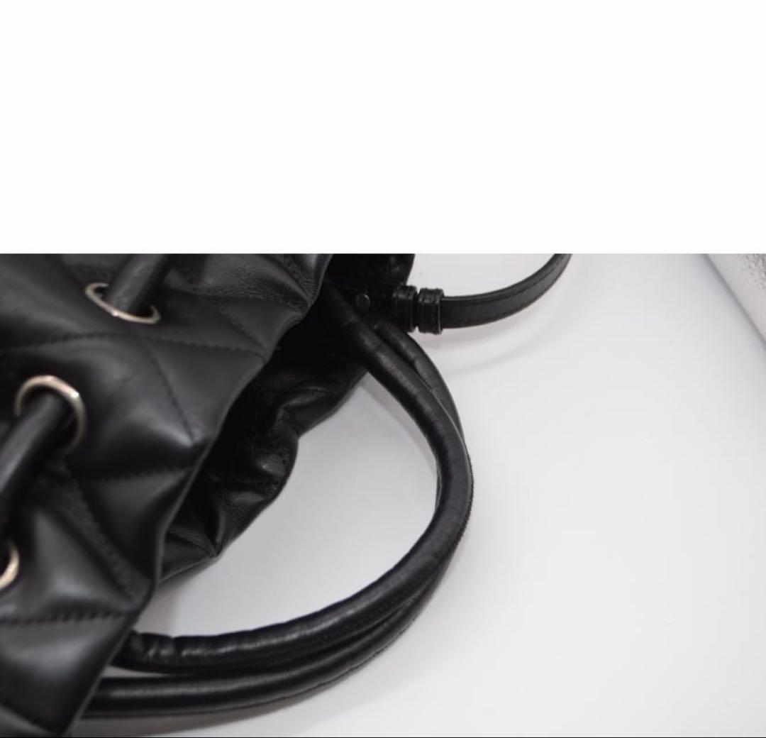 こ*く様 【美品】バレンシアガ Bバケット キルティング 2way レザーハンド