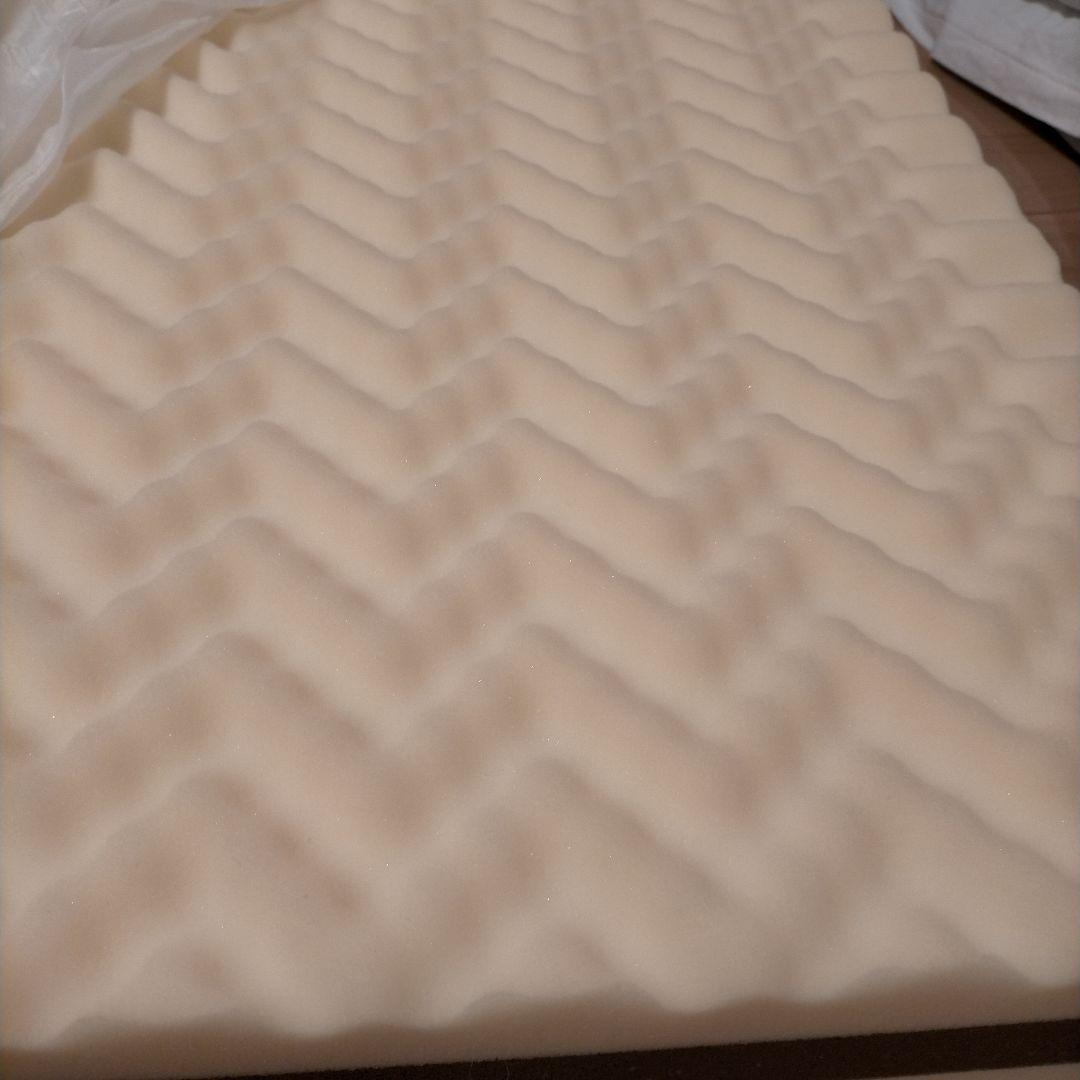 雲のやすらぎプレミアム　三つ折りマットレス