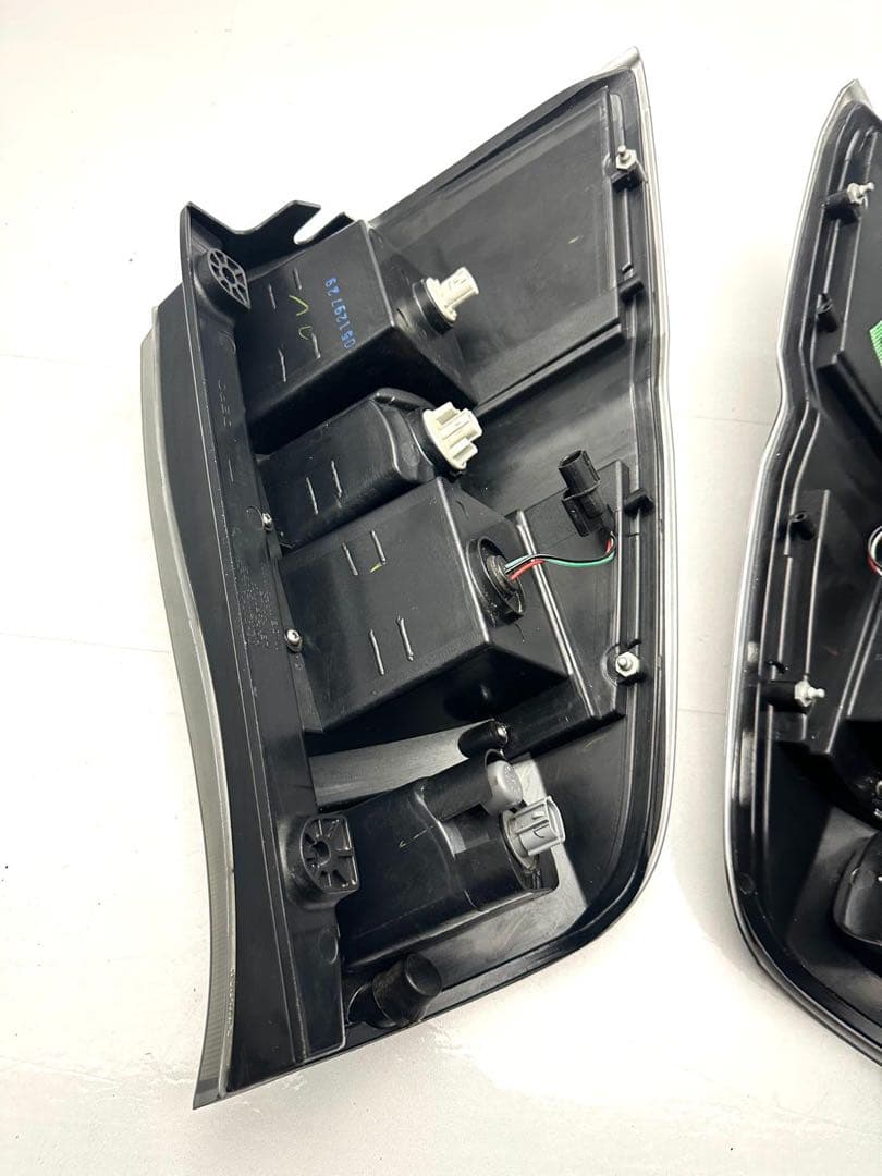 ステップワゴンス パーダ DEPO テールランプ テールライト LED スモーク