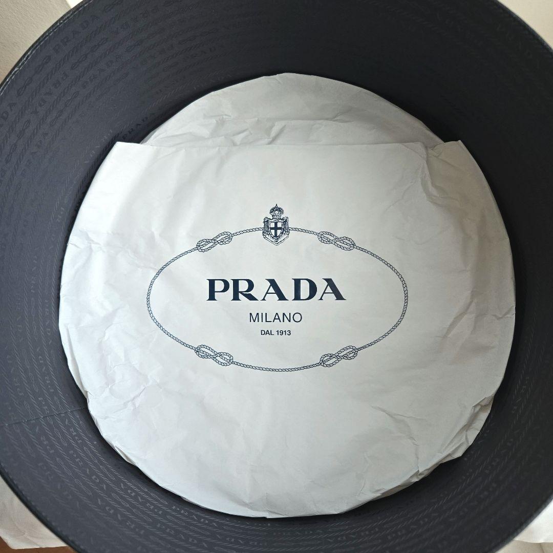 ⭐PRADA⭐　美品　プラダ　 バケットハット RE-NYLON 　ベージュ
