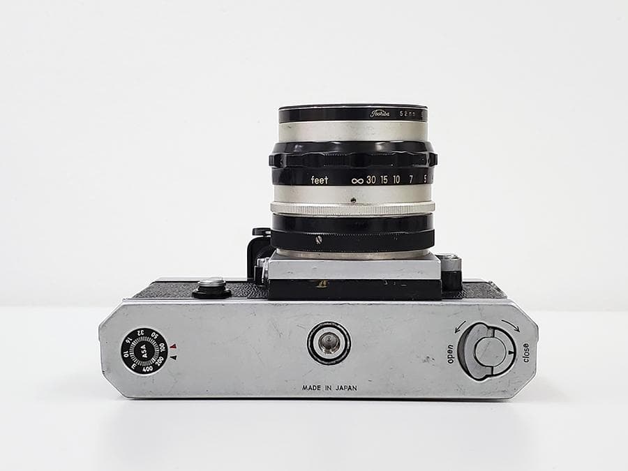 Nikon Fボディ NIKKOR-S F2レンズ、フォトミックファインダー付き