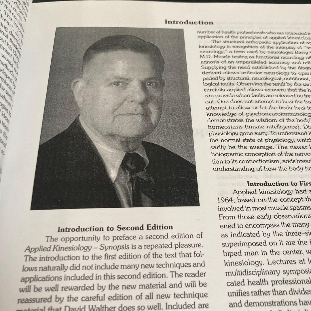 Applied Kinesiology テキスト！カイロ！オステ！整体！英語！