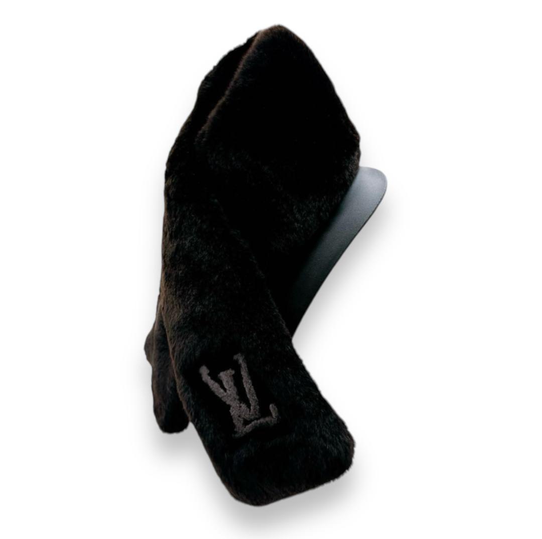 ✨未使用品（タグ付） ルイヴィトン エシャルプマフラー ラパンファー アナウサギ