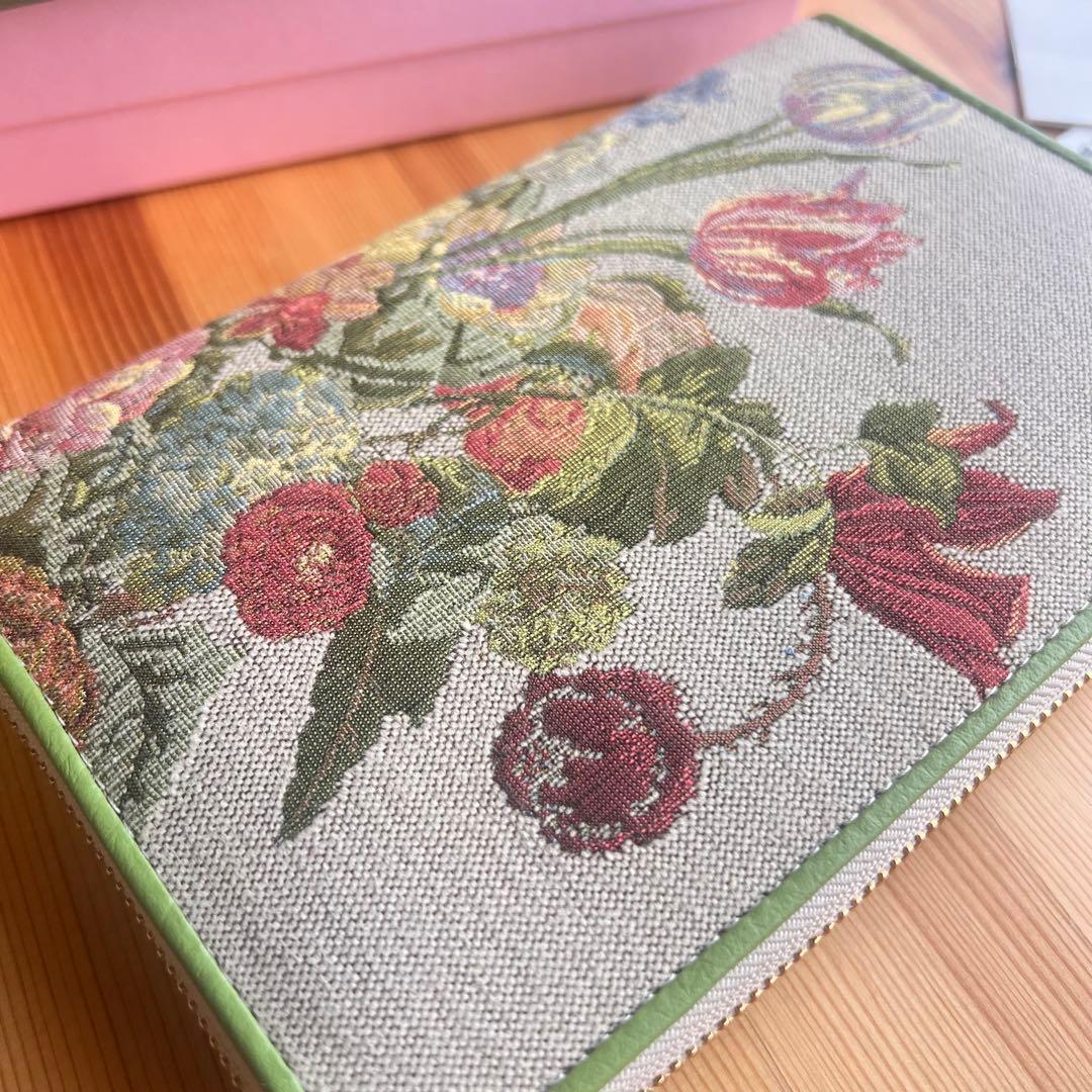 新品 箱付き✨シンクビー！ チェストフィオーレ 長財布 グリーン　ゴブラン織り