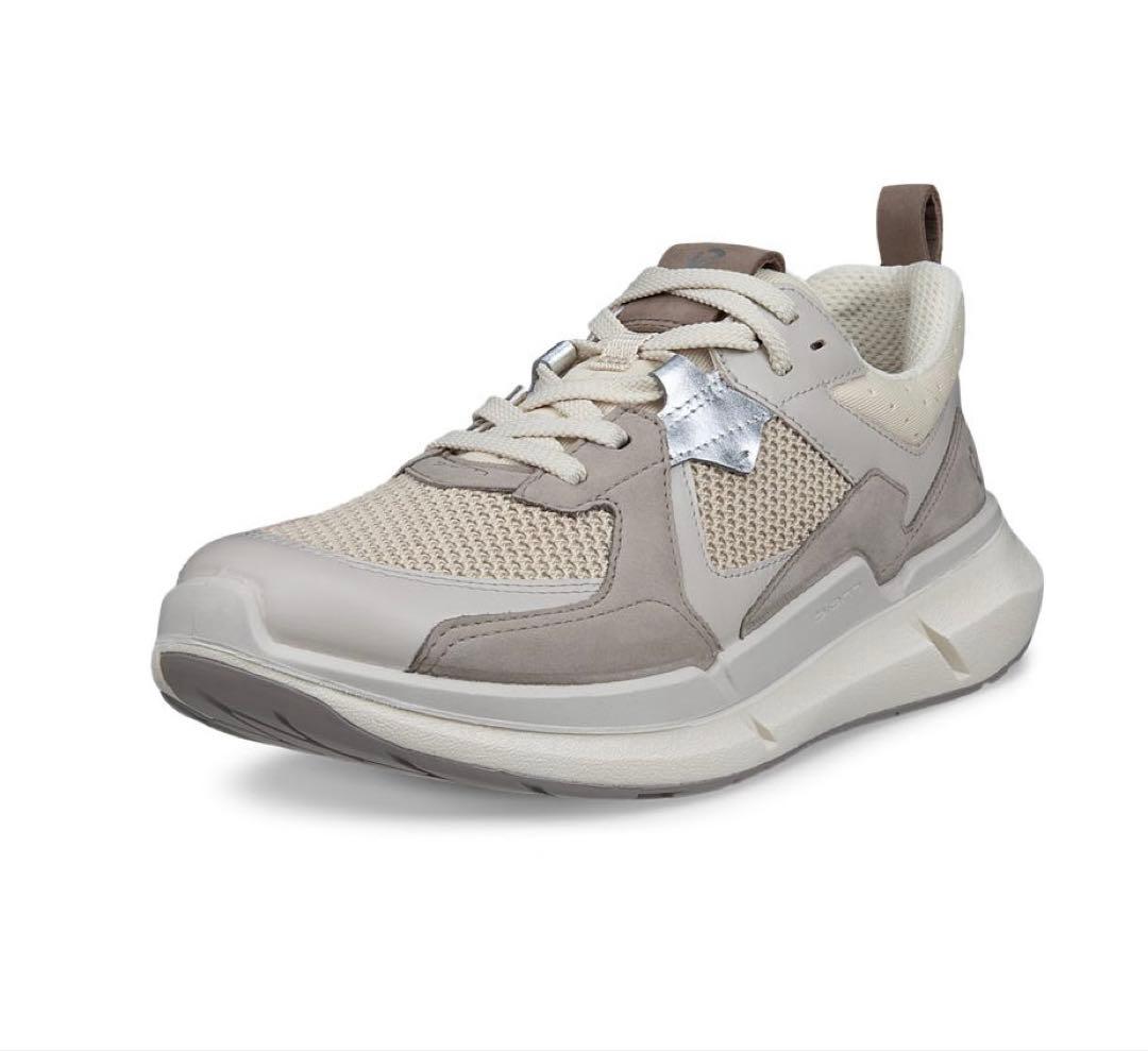 ECCO ウィメンズレザースニーカー　Biom 2.2 24cm