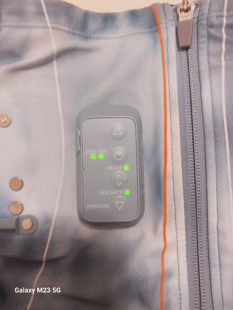 シックスパッド パワースーツ コアベルト EMS腹筋ベルト 専用コントローラー