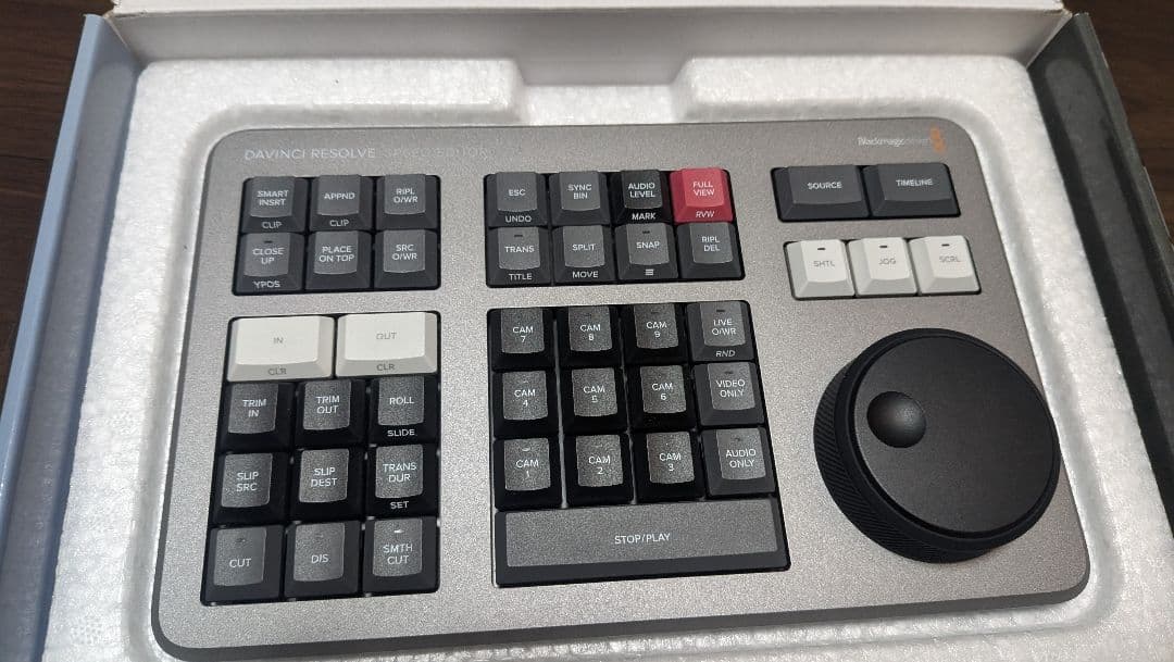 ブラックマジックデザイン speed Editor