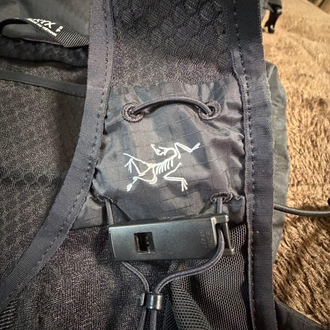 Arc'teryx NORVAN14 旧モデル sサイズ