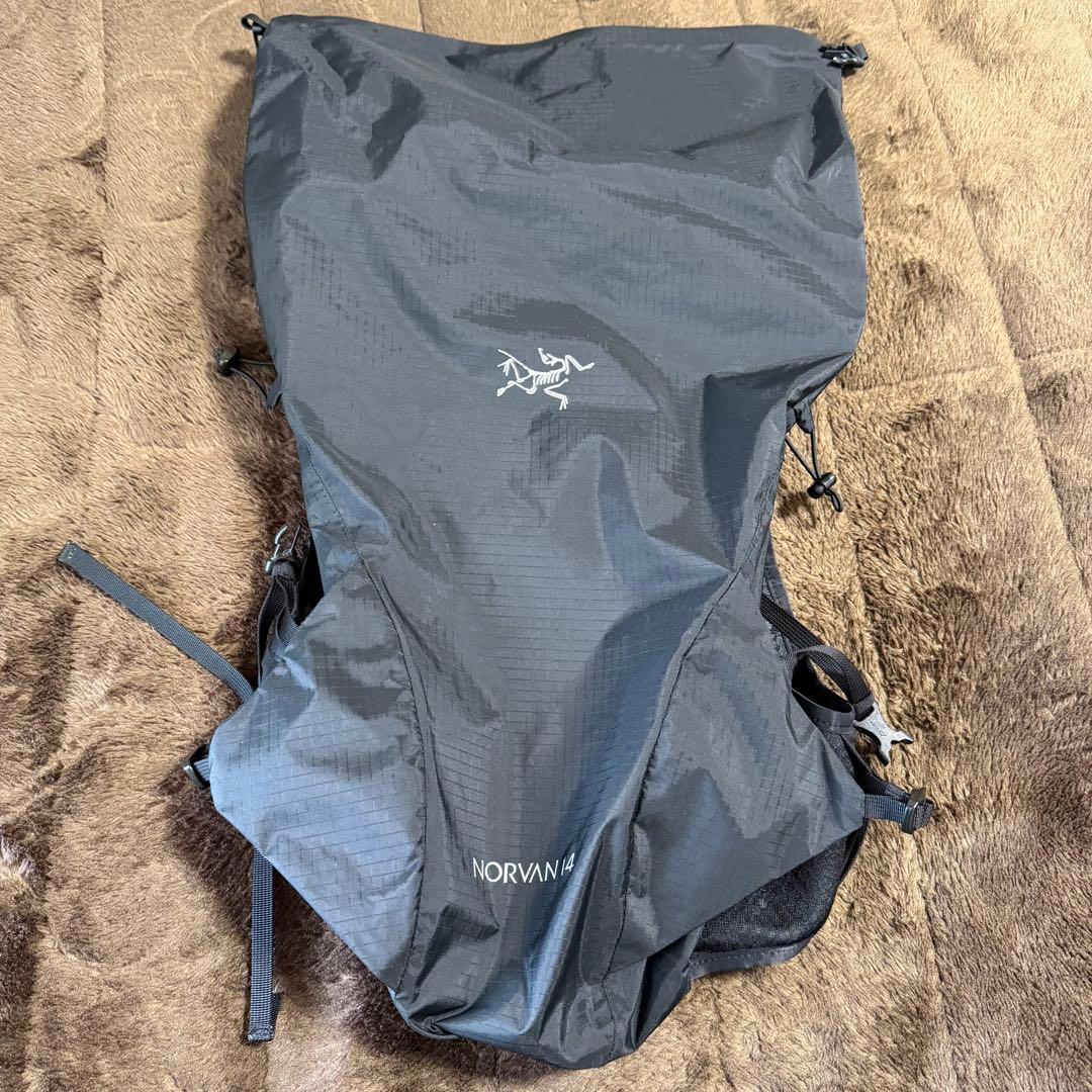 Arc'teryx NORVAN14 旧モデル sサイズ