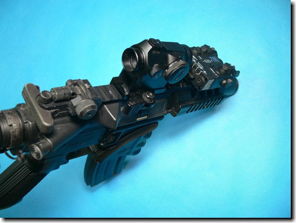 時間セール◆東京マルイ　次世代電動ガン　M4A1カスタム品　HK416Cより短い