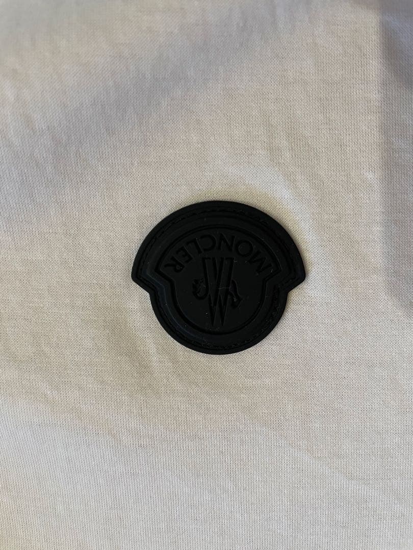 ひ*ゃ様 MONCLER モンクレール ホワイト Tシャツ Ｓ