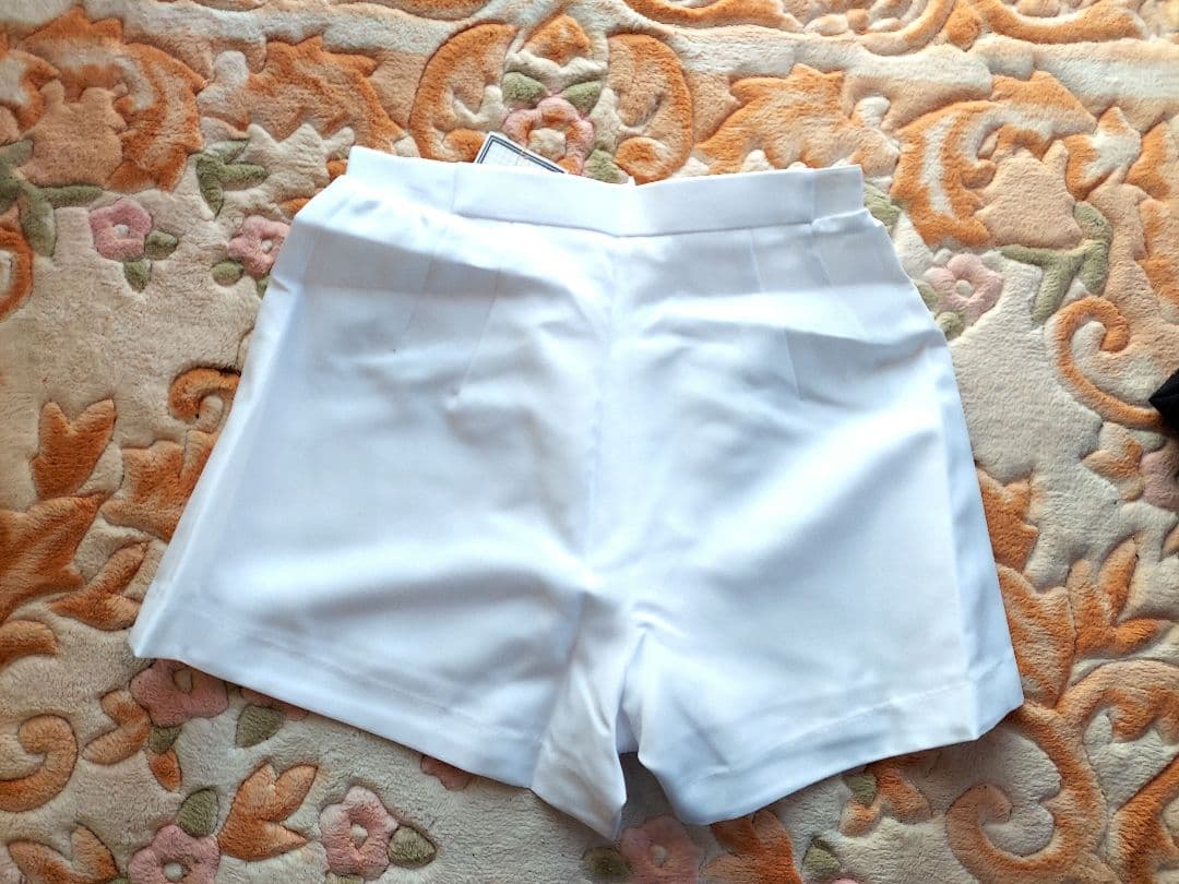 よきとき機おまとめ品 サイズ60 ミニスコート　カワイイ 白