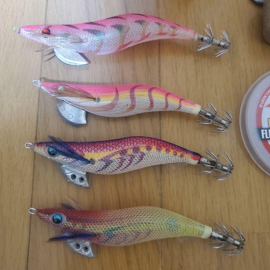 エギングロッドとエギ