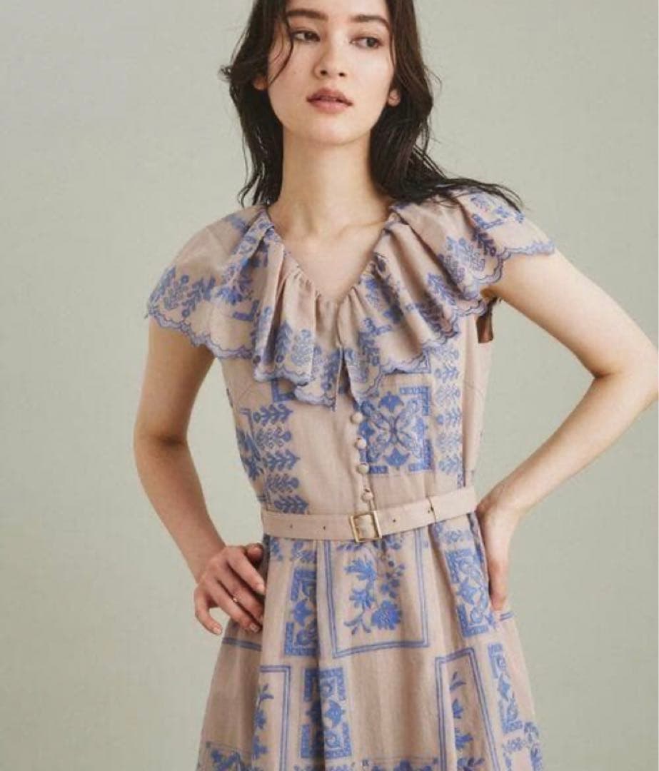 【極美品】グレースコンチネンタル ケープカラー刺繍ワンピース ベルト S