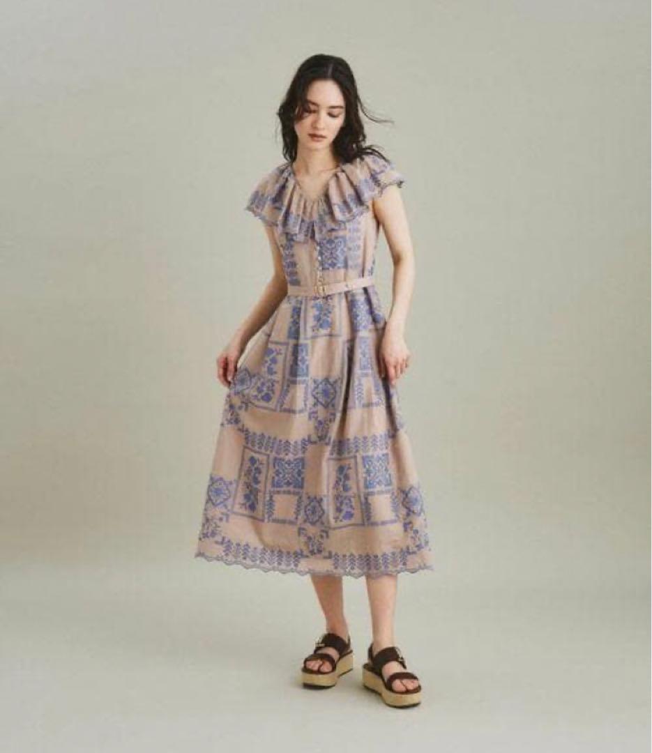 【極美品】グレースコンチネンタル ケープカラー刺繍ワンピース ベルト S