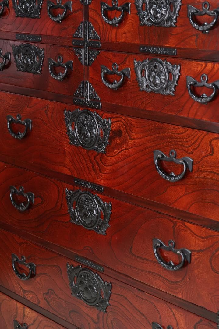 のりりん　 民芸家具　岩谷堂 箪笥　南部鉄金具　桐紋　中桐六段　重厚