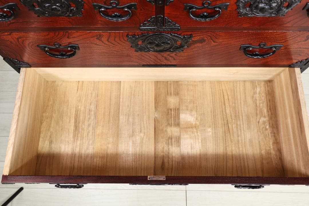 のりりん　 民芸家具　岩谷堂 箪笥　南部鉄金具　桐紋　中桐六段　重厚