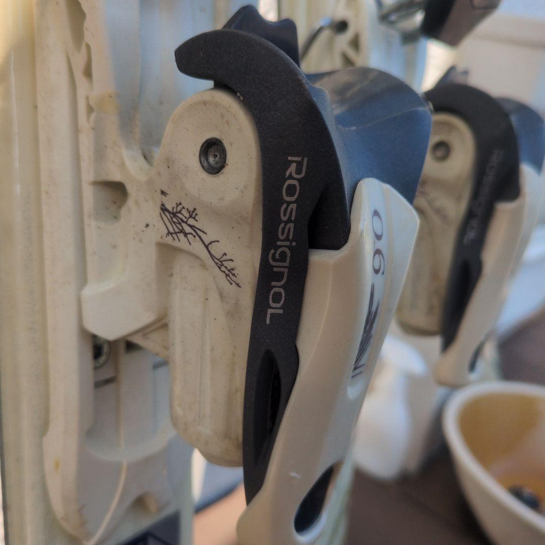 ま*り様 Rossignol Harmony スキー 板 クリーム色